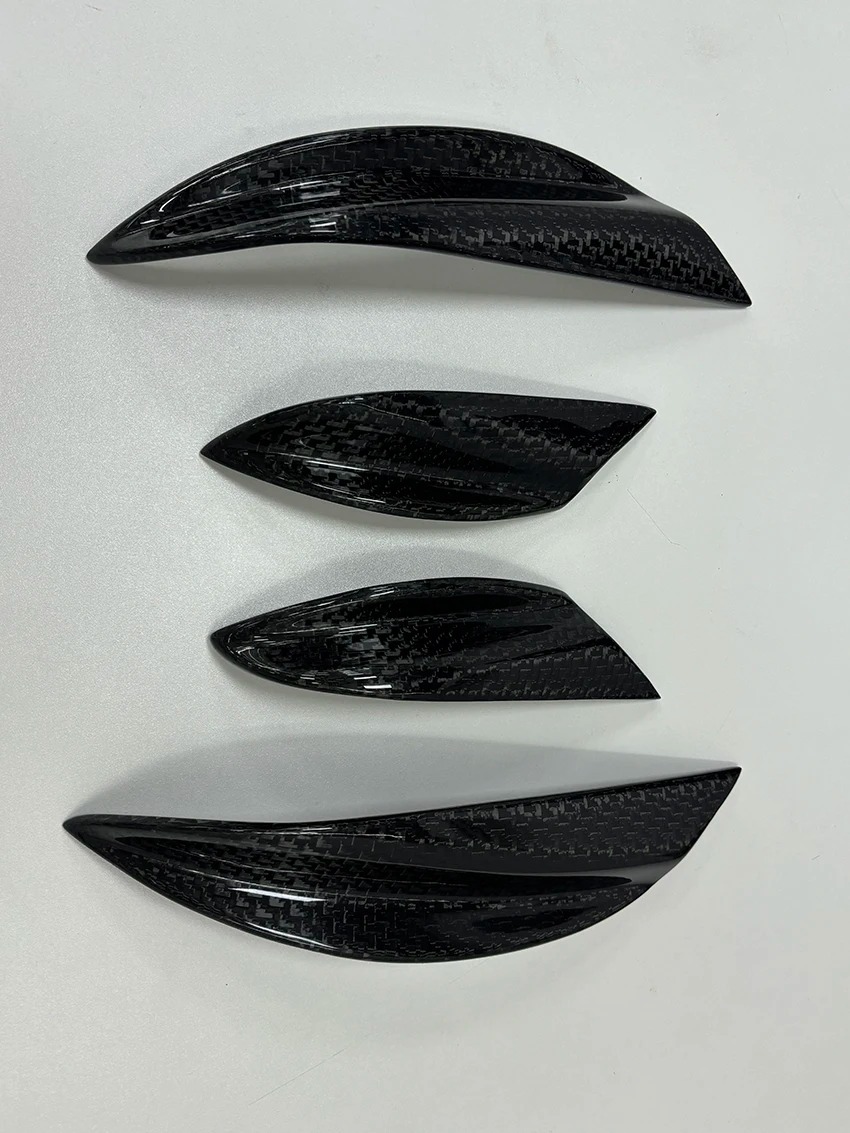 High Quality Fast Delivery Whole Sale Price Wet Carbon Fiber M Style Canards Body Kits for URUS